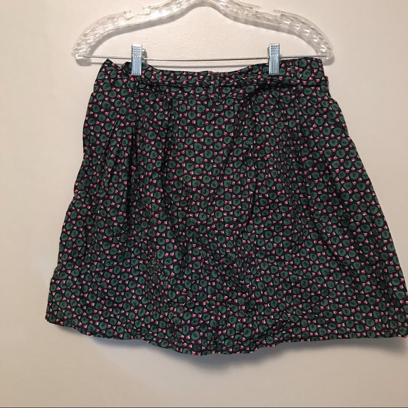 5/$20 sale! Gap flower and leaf skirt - Picture 4 of 4